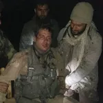 【画像】撃墜された米軍F-15Eパイロット、イランに捕獲されてしまう・・・・・・・・・