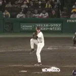 ヤクルト、１点ビハインド無死１，２塁で今季初の犠打