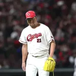 【悲報】広島カープ守護神中崎さん、1点差から登板してわずか2球で逆転ホームランされる