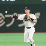 【巨人】泉口、バント練習後の球拾いを川相コーチに免除されるｗｗｗｗｗ