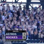 【画像】コロラドロッキーズの本拠地、裸の男で埋め尽くされるｗｗｗｗｗｗｗｗｗｗｗｗｗｗｗｗｗｗｗｗｗｗｗｗｗｗｗｗｗｗ