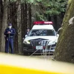 【悲報】京都男児行方不明、ついに警察が山でスコップを使用してしまう・・・・・・・・・