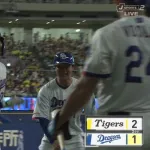 中日初のウイング弾はルーキー花田！プロ初ホームラン！