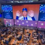 プロ初安打のDeNA宮下朝陽選手がアンコールヒーローに！　ベンチでルーキーの活躍を喜ぶヒュンメルの姿が微笑ましいと話題に