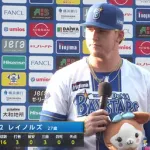 DeNAレイノルズ、圧巻の3者連続スイングアウト　相川監督「嫌な流れを変えてくれました」