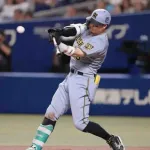 【阪神】佐藤輝明、打率セ首位の.414「悪い時もあれば、こういう時もある」今季３度目猛打賞