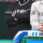 【ロッテ】サブロー監督、黒木投手コーチを制止「横山なので行かせた」