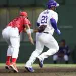 【中日】井上一樹監督「上り調子だっただけに…心配」サノーが左足を痛めて途中交代 試合途中に病院に向かう