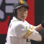 柳田悠岐の同点タイムリー！！山川穂高の併殺間に勝ち越し