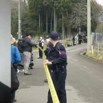 〈死体遺棄容疑で家宅捜索〉「お父さんは行方不明翌日からビラを配っていた…」意気消沈していた夫婦の家に朝から次々と捜査員、“ガサ”が入った理由
