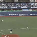 【オリックス対西武5回戦】西武レフト仲三、転倒…