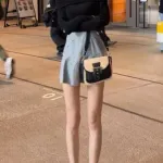【悲報】17歳で出産したギャルモデルさん、小1娘を実母に押し付けて都内で一人暮らしをしてしまう・・・・・・・・・