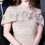 【画像】佐々木希さんの「気まずいほど目が合いすぎる日めくりカレンダー」、破壊力がヤバすぎるｗｗｗｗｗｗｗｗｗｗ