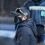新庄監督「しっかり練習させます」　日本ハムは5失策でロッテに逆転負け　12球団最多17失策に