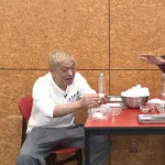 【悲報】松本人志さん、とうとうゆで卵の殻を剥くだけの動画を配信してしまうwwwwwwww