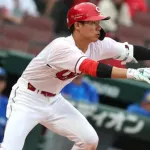 カープ二俣翔一、中村奨成の代役でタイムリー3塁打！苦境の中で光