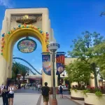 【動画】ネズミーランドさん、ムチムチ制服JCたちのあたシコ自撮り場と化してしまうｗｗｗｗｗｗｗｗｗｗ