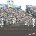 【阪神対中日6回戦】阪神　伊原陵人にアクシデントか　トレーナーに付き添われながら緊急降板　二回途中で今季ワースト４失点