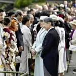 【画像】野沢雅子、春の園遊会でめっちゃ目立つ