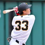 阿部監督「勝利と育成」両立へ　強い思いにじむ巨人ドラ５・小浜佑斗＆小林誠司の１軍昇格