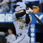 今日の坂本誠志郎、懲罰交代か