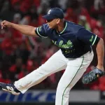 ヤクルトの新助っ人、リランソにアクシデントか　マツダスタジアムに到着するもタクシーで球場離れる　7試合で防御率0・00