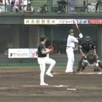 【ソフトバンク対ロッテ4回戦】ロッテ種市、担架で運ばれ負傷交代　場内騒然…復帰2戦目でアクシデント