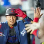 岡本和真 打率 .222 本塁打 4 打点 9 OPS .694