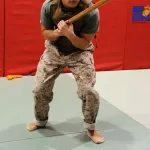 【悲報】若者さん、軍人に不意打ちを仕掛けた結果ｗｗｗｗｗｗｗｗｗｗ
