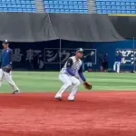 DeNAドラ5成瀬脩人選手が1軍守備練習に参加