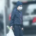 【悲報】40歳さん、パーカーを着ただけで「ダサい」認定されてしまうwwwwwwwwww