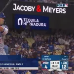 鈴木誠也 打率.327 4本塁打 8打点 出塁率.439 OPS1.003