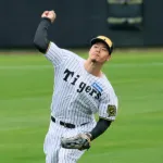 センター森下、ライト佐藤輝明の可能性ってあるん？