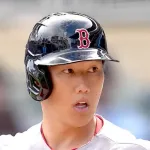 【悲報】レッドソックス臨時監督、さっそく吉田正尚さんをベンチにぶちこむ