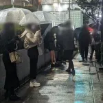 【悲報】外国人さん「見ろよ、日本は路上に若いマ◯コが並んで待ち構えてるんだｗ好きにヤレるんだぜ」ｗｗｗｗｗｗｗｗｗｗ