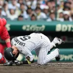 種市→アキレス腱断裂　近本→手首骨折　牧→太もも裏肉離れ　←きついよな