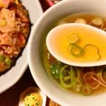 炒飯頼んだら着いてくる謎スープw