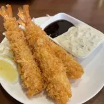 エビフライ定食（えび3本）で1100円ってボッタくり店じゃないよね？🥺