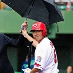 カープ応援団が長野久義の応援歌演奏！巨人広島戦で解説中の長野「ありがたいですね！びっくりしました」