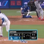 【悲報】大谷翔平さん、ファールチップが股間に直撃したすみーすに対してニヤニヤしてしまうwwwwww