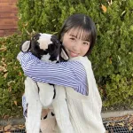 【画像】おもしろ荘の浜辺美波ちゃんを貼り続けるスレ