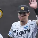 佐藤輝明.405(111-45) 8本 27打点 出塁率.465 OPS1.249←これなに