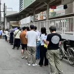 【悲報】ラーメンって行列に並んでまで食いたいもんかwwwwwwwwww