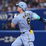 阪神の佐藤輝明さん今日もホームランを打ってしまうｗｗｗｗｗｗ