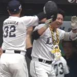 強打者古賀、今季1号の3ランホームラン！