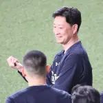 【オリックス】吉田「監督、クワガタいます！」椋木「監督めっちゃ嬉しそう」入山「ムシキングで見たやつだ！」【ニジイロクワガタ】