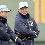 岸田監督の横に波留ヘッドを置くのが一番バランス良いんだろな