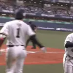 【オリックス対日本ハム10回戦】オリックス・森友哉、今日二本目となる第4号ソロホームラン！リードを2点に広げる！！！！！！！！！！！