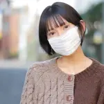 【悲報】全裸シャンパンタワーの丸の内OLレイナさん、報酬がタクシー代1万円だったｗｗｗｗｗｗｗｗｗｗ