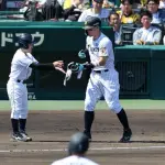 【サトテル】阪神　佐藤輝明の初回申告敬遠に甲子園がどよめく　直近３年は一度もなし　好機拡大も５番起用の前川が見逃し三振